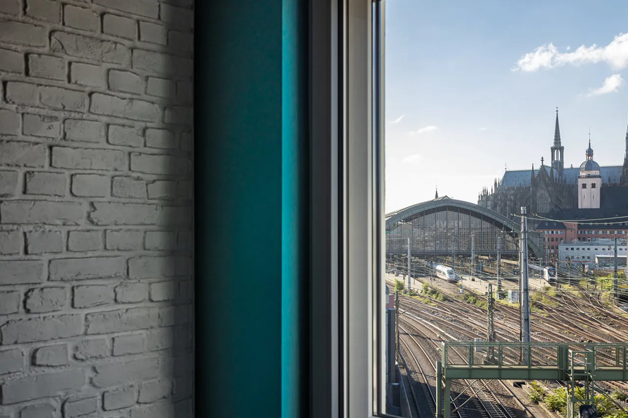 URBAN LOFT Cologne — ภาพห้องพักและบรรยากาศ