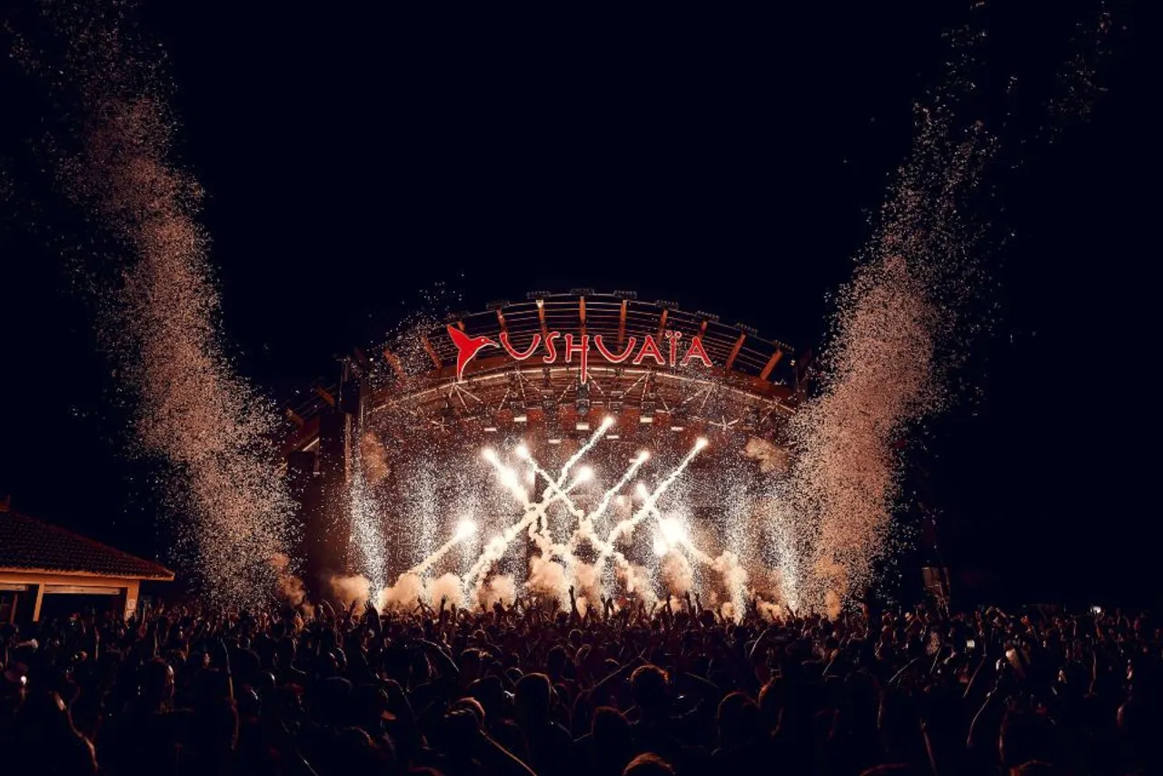 Ushuaïa Ibiza Beach Hotel — rooms and atmosphere