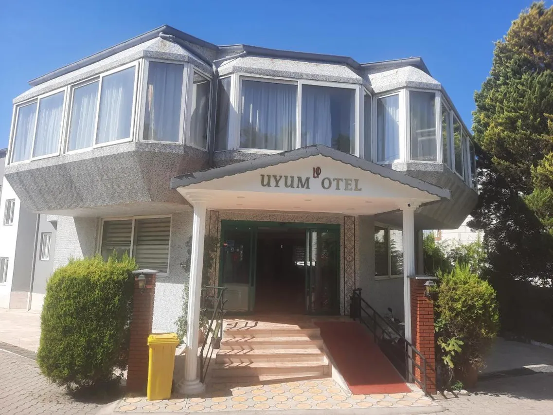 Uyum Hotel — rooms and atmosphere