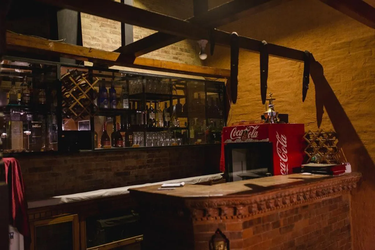 Vajra Hotel — rooms and atmosphere