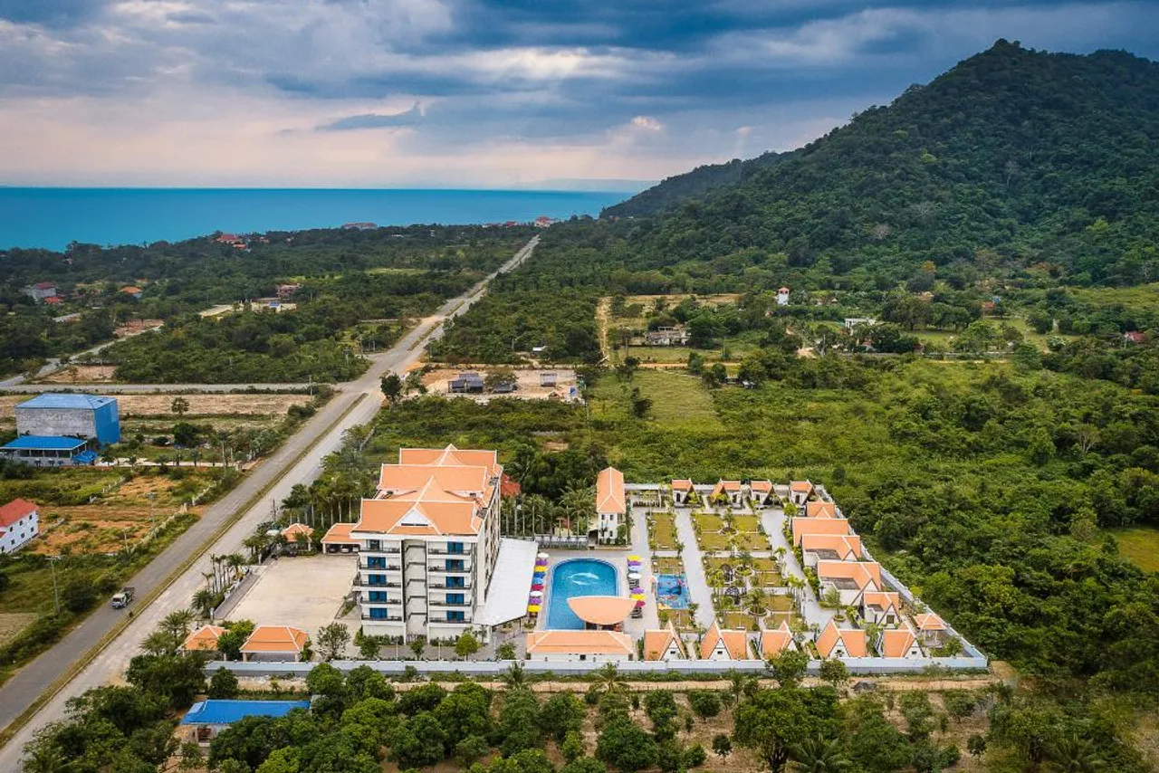 Vakara Hotel Kep — โรงแรมในแกบ