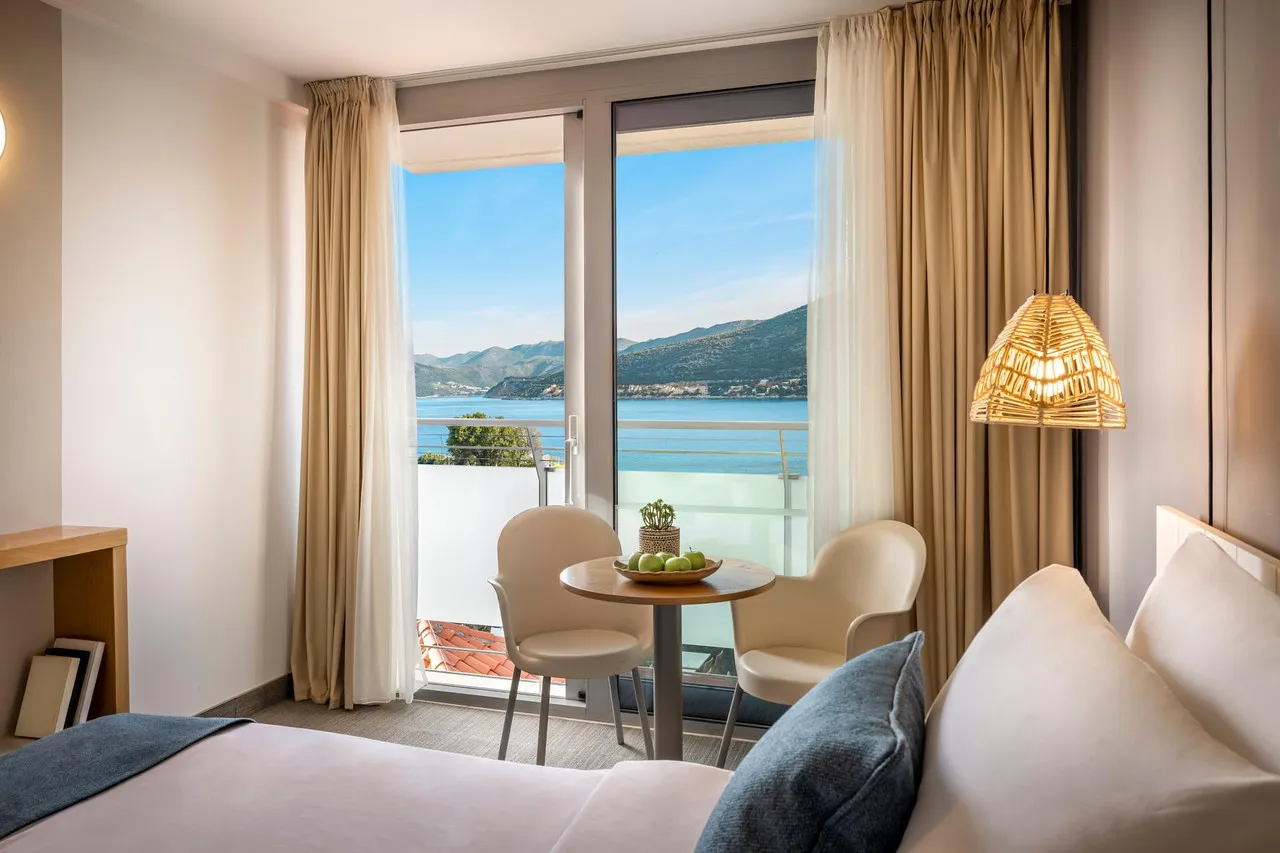 Valamar Club Dubrovnik — rooms and atmosphere