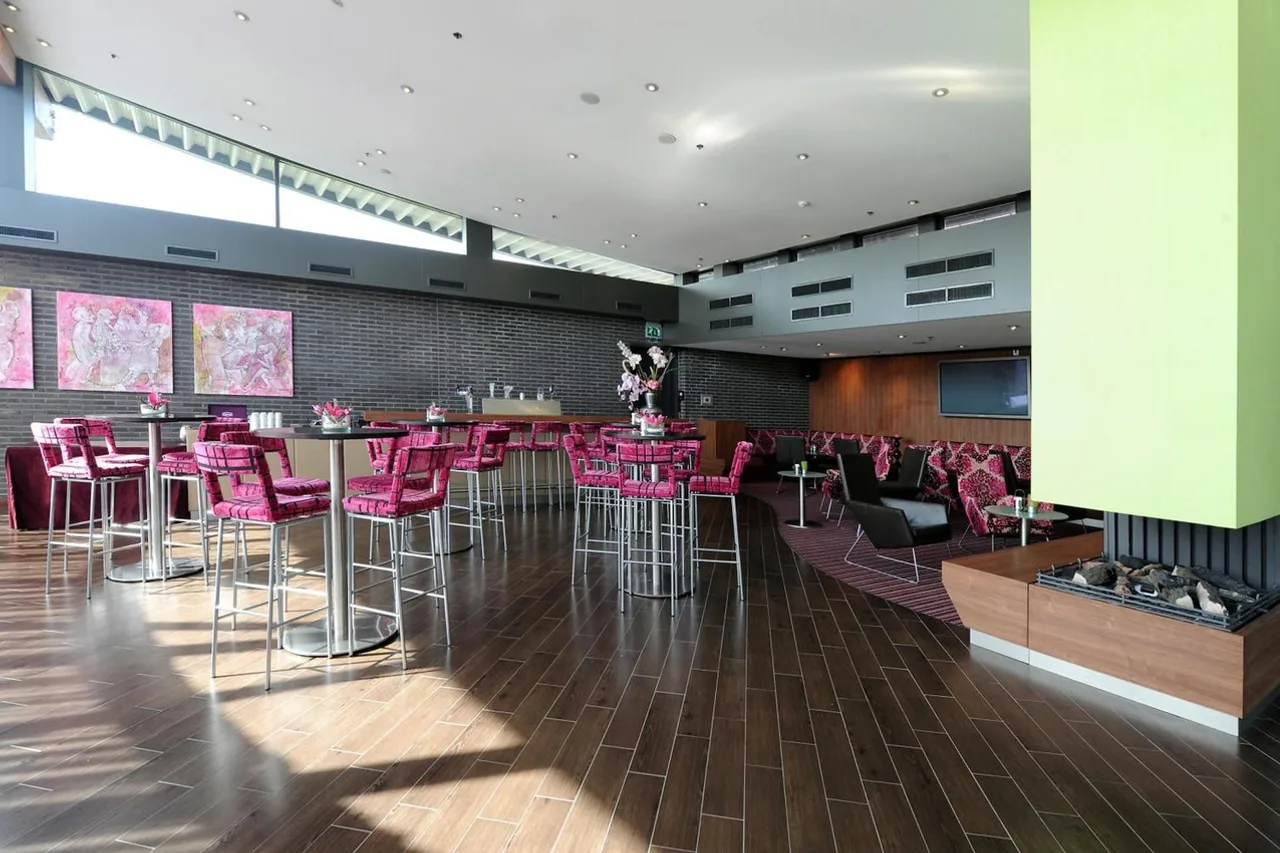 Van der Valk Hotel Rotterdam Ridderkerk — ภาพห้องพักและบรรยากาศ