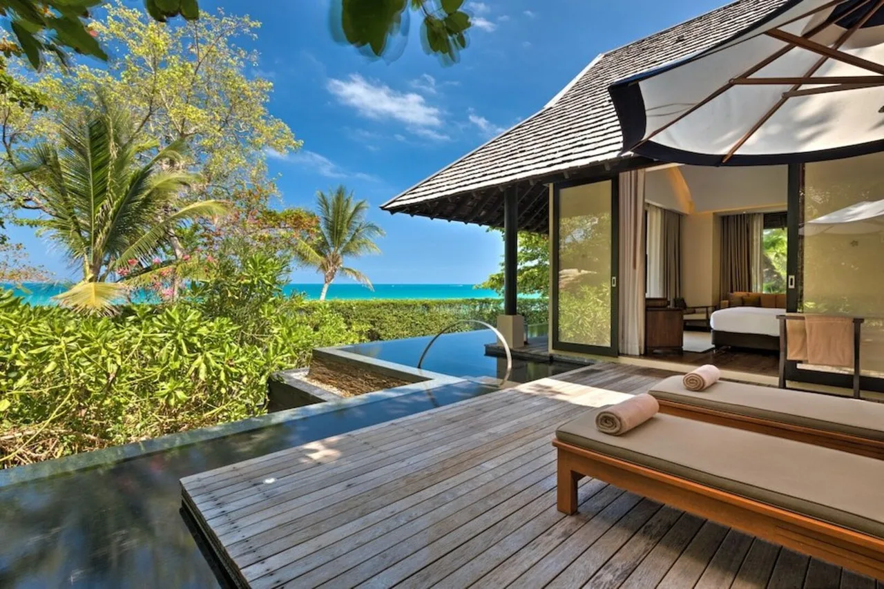 Vana Belle, a Luxury Collection Resort, Koh Samui — rooms and atmosphere