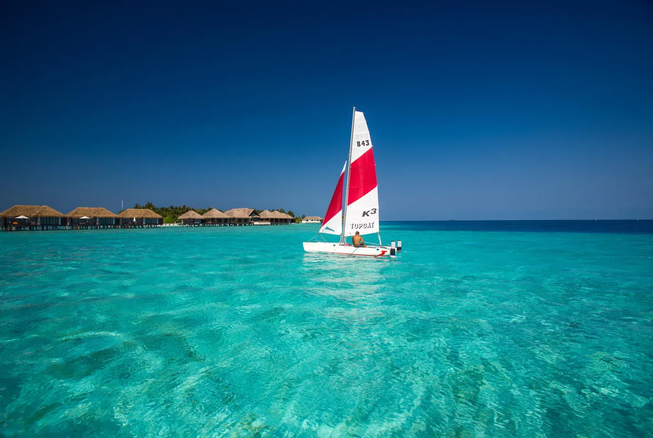 Velassaru Maldives — rooms and atmosphere