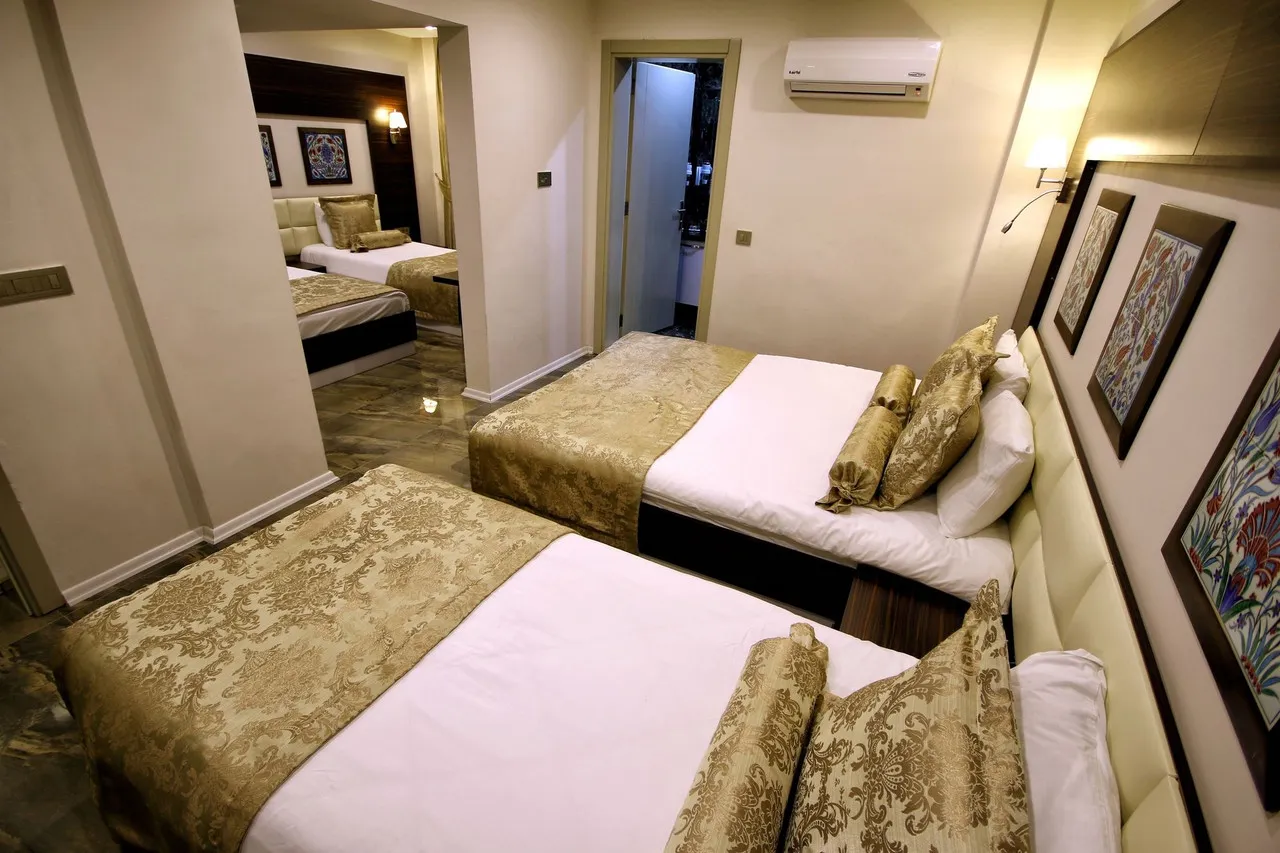 Venus Suite Hotel — rooms and atmosphere