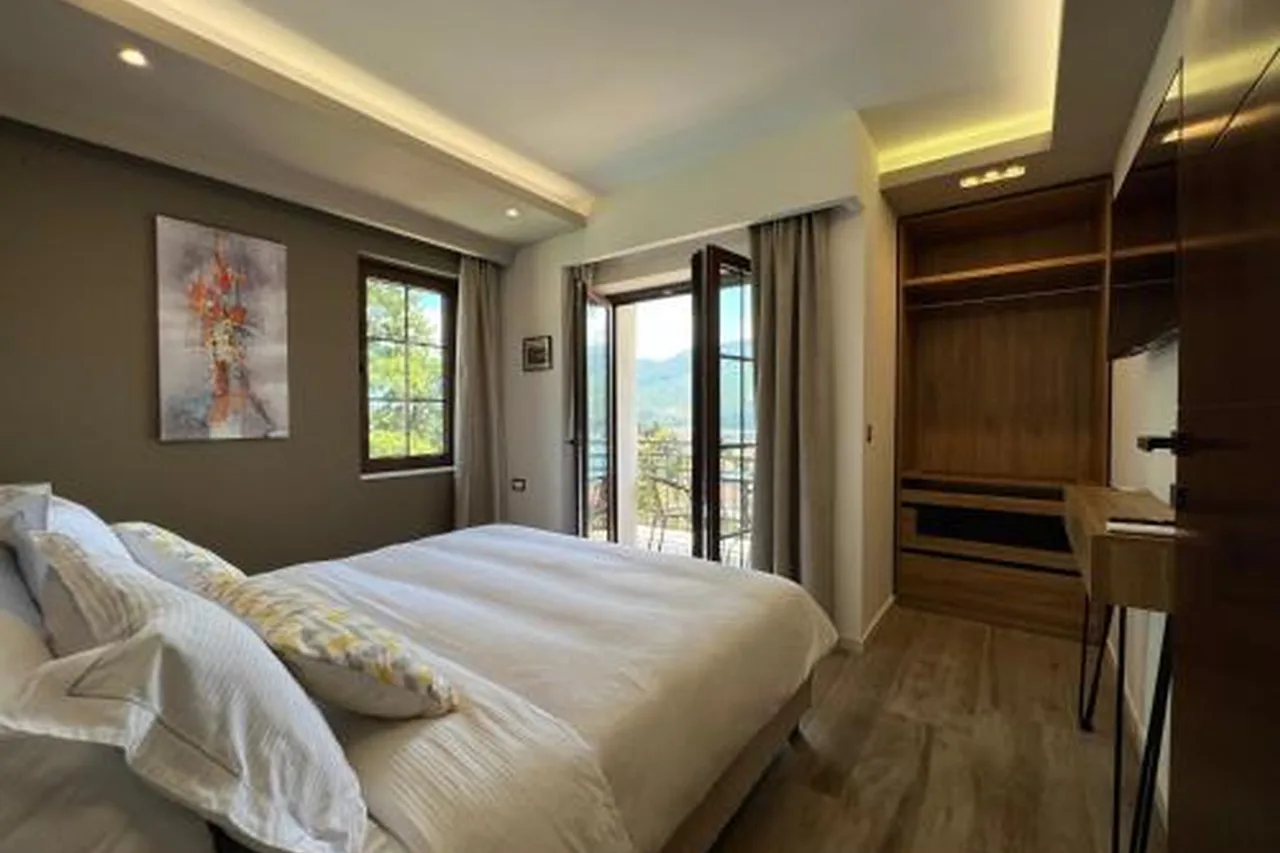 Villa Fortezza — ภาพห้องพักและบรรยากาศ