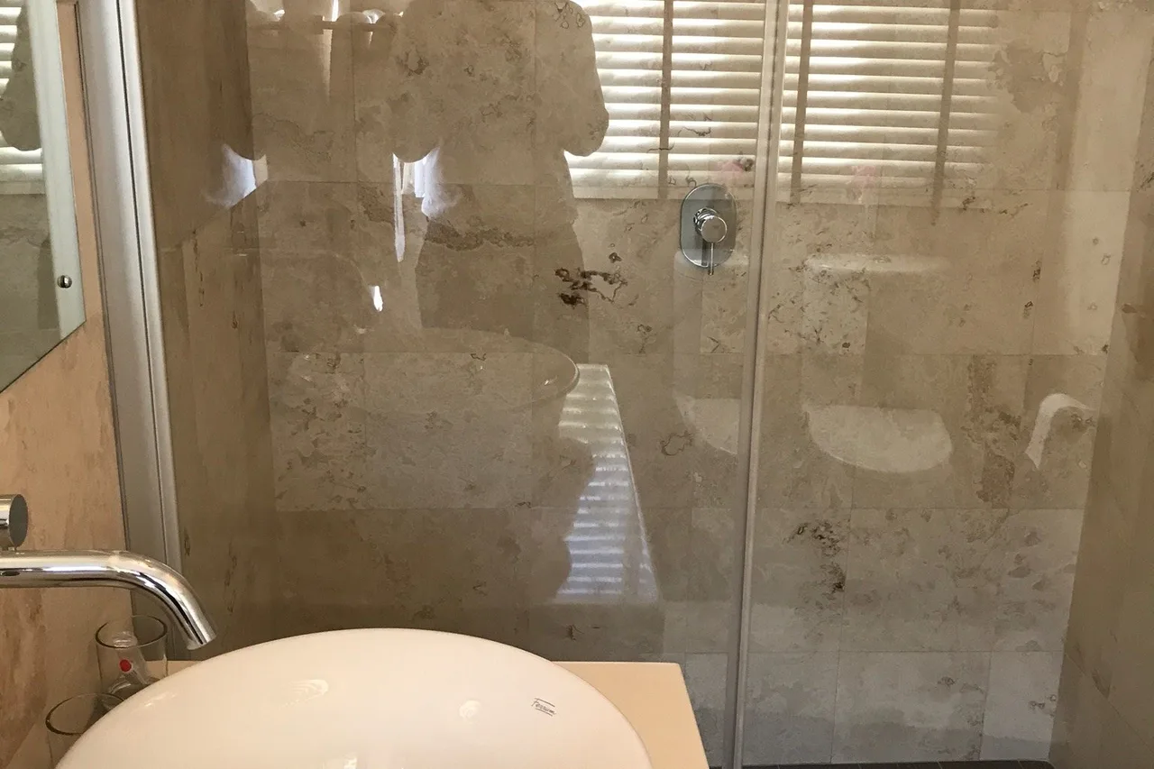 Villa Moringa Guesthouse — rooms and atmosphere