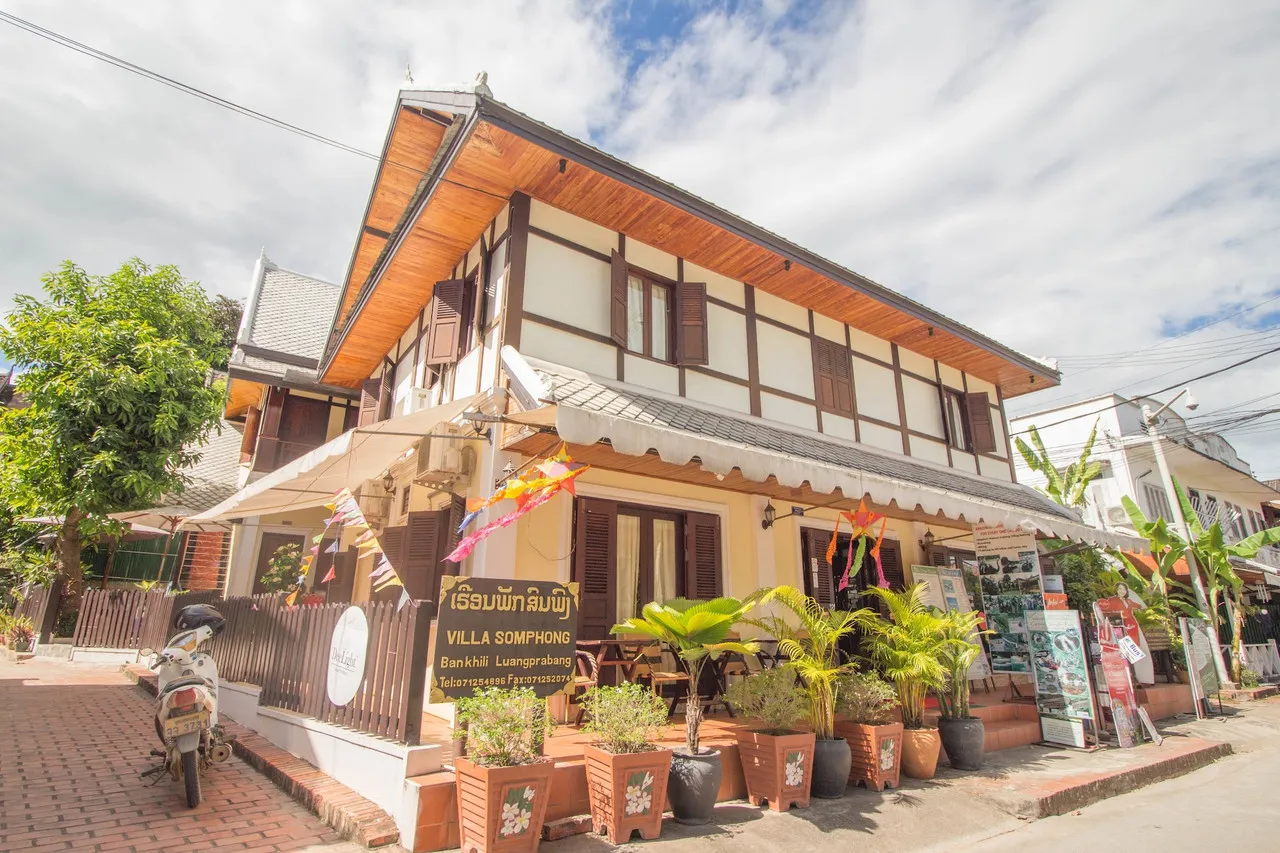 Villa Somphong — rooms and atmosphere