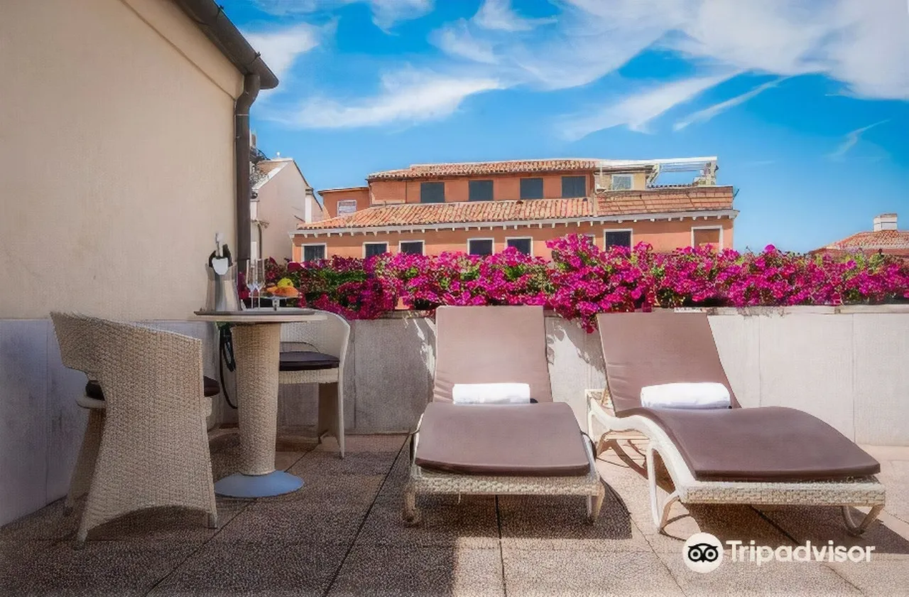 Violino d'Oro Venezia — rooms and atmosphere