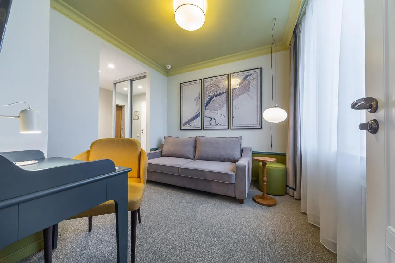 Volkhov Hotel — rooms and atmosphere