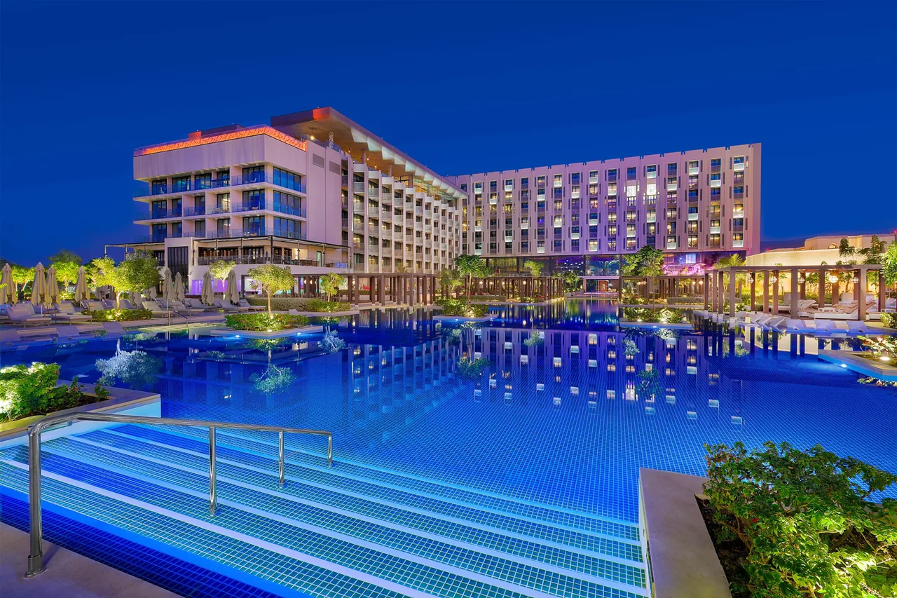 W Muscat — hotel
