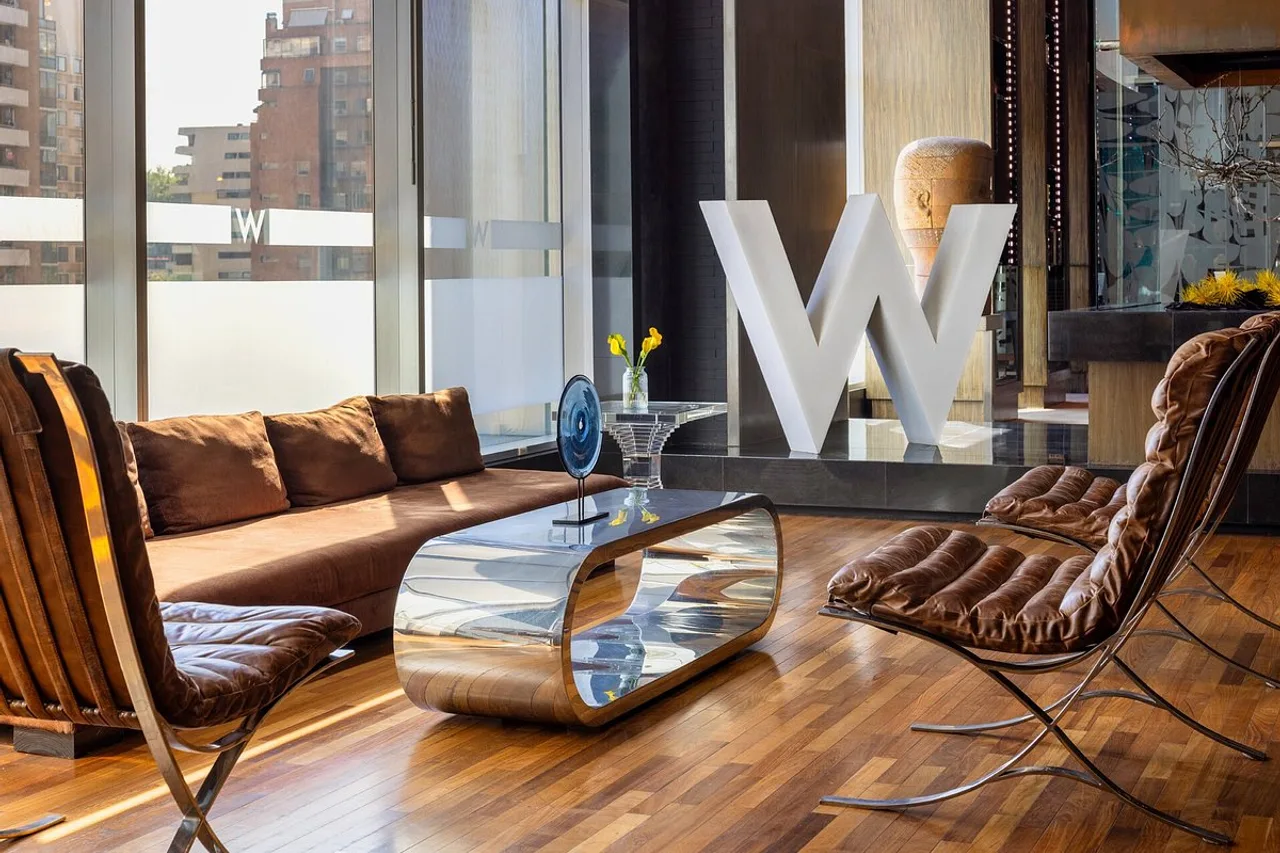 W Santiago — ภาพห้องพักและบรรยากาศ