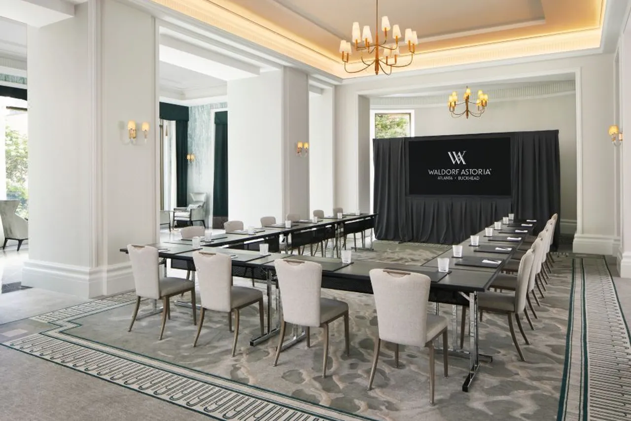 Waldorf Astoria Atlanta Buckhead — ภาพห้องพักและบรรยากาศ