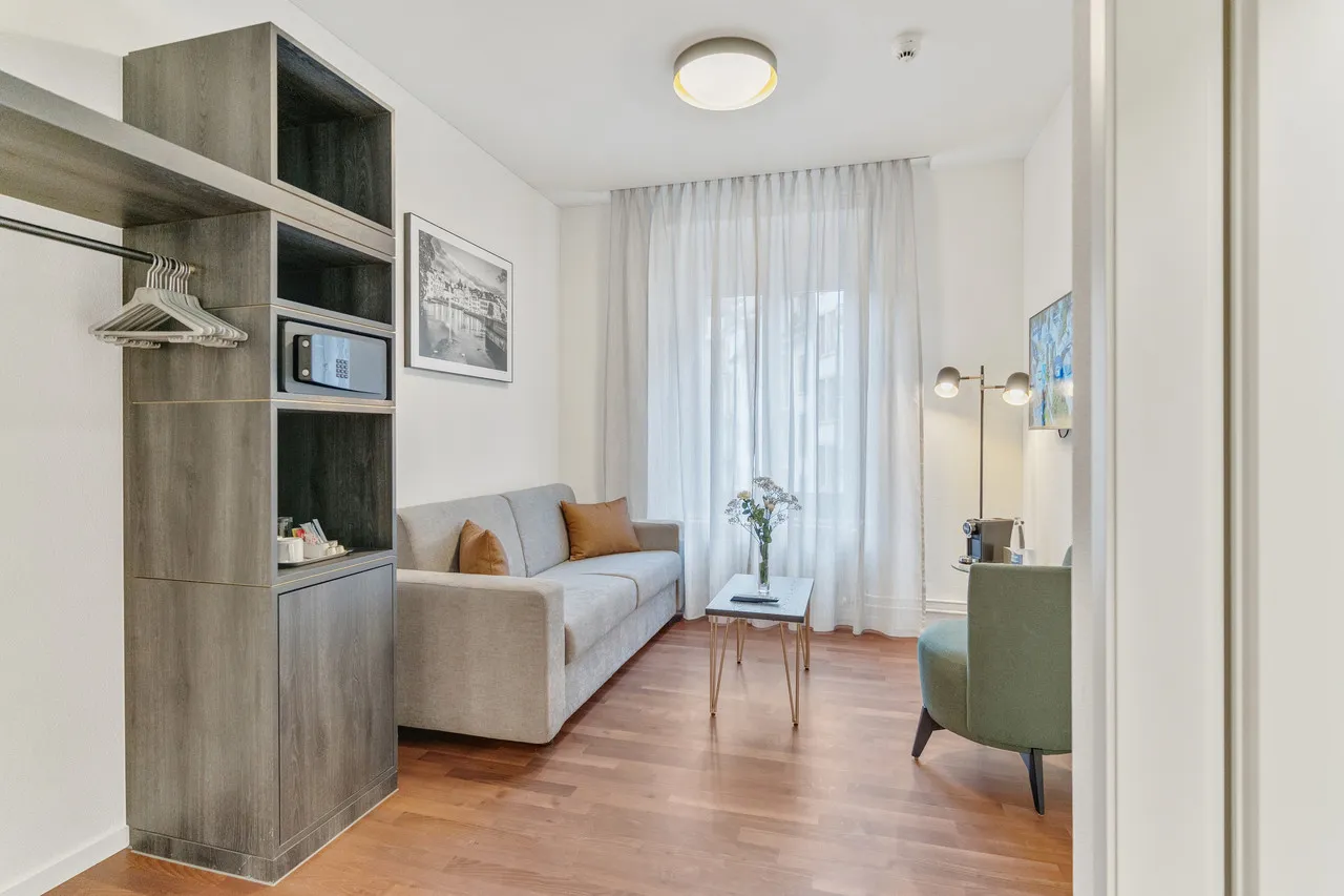 Waldstätterhof Swiss Quality Hotel — rooms and atmosphere