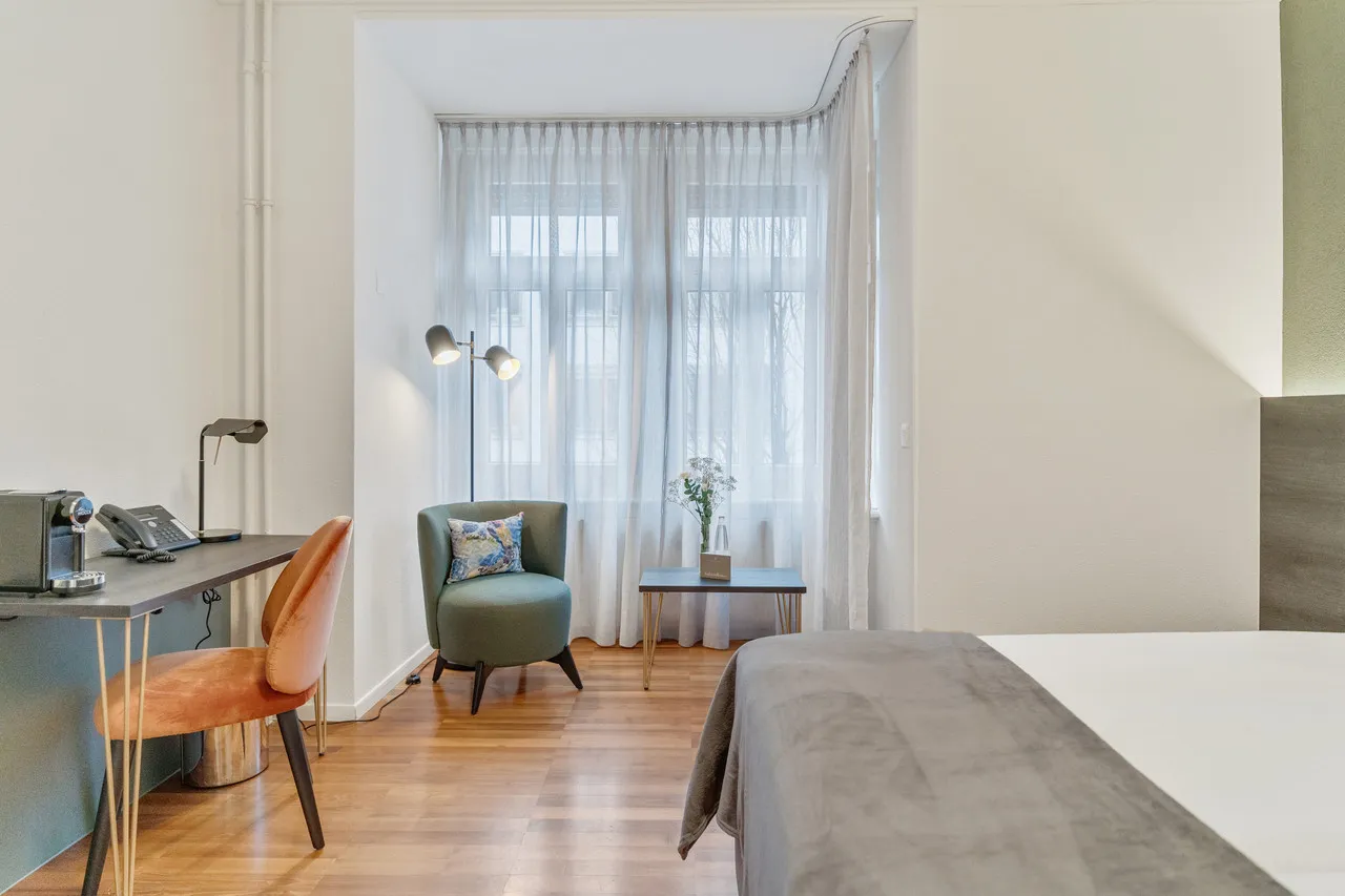 Waldstätterhof Swiss Quality Hotel — rooms and atmosphere