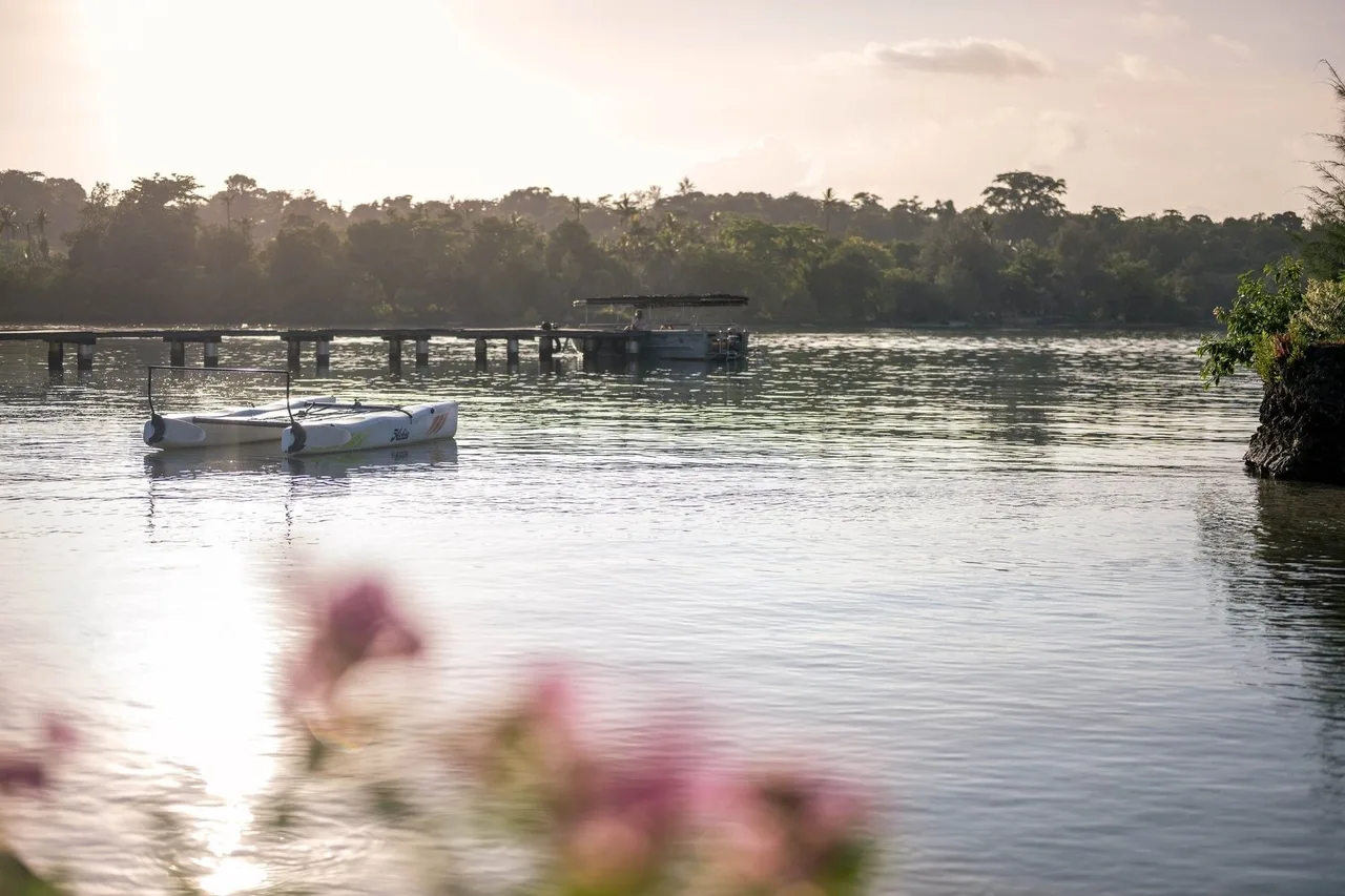 Warwick Le Lagon Resort & Spa, Vanuatu — ภาพห้องพักและบรรยากาศ