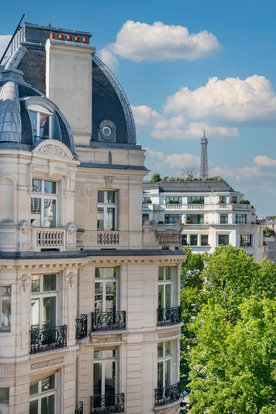 Warwick Paris — rooms and atmosphere