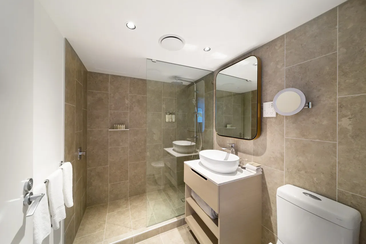 Watermark Hotel & Spa — rooms and atmosphere