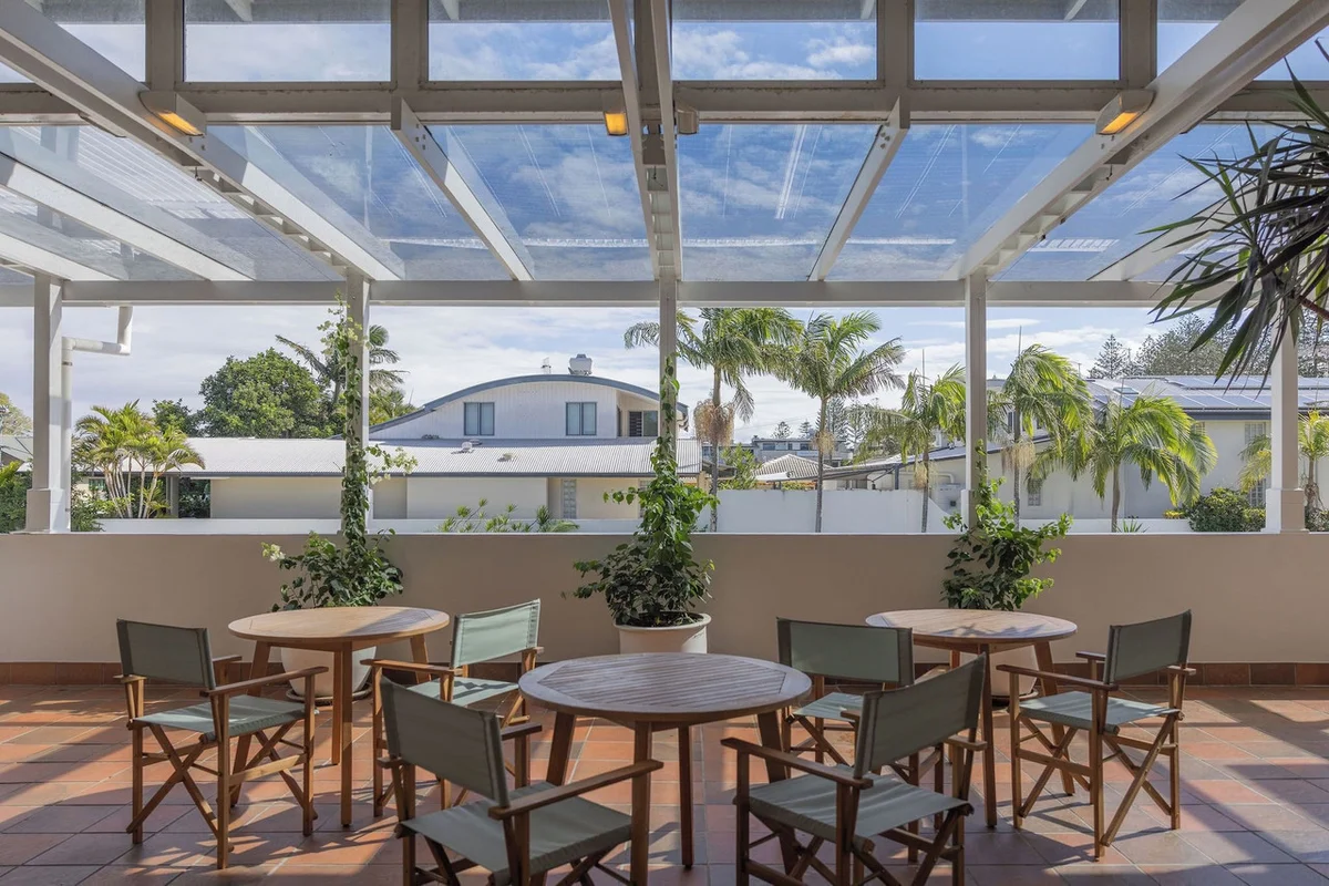 Waves Byron Bay — rooms and atmosphere