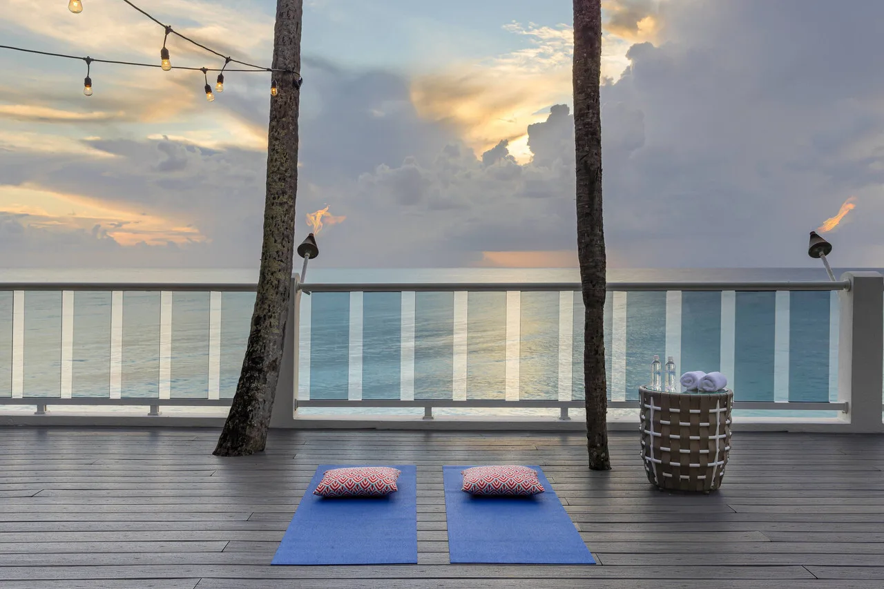 Waves Hotel & Spa by Elegant Hotels, Autograph Collection - All-Inclusive — ภาพห้องพักและบรรยากาศ