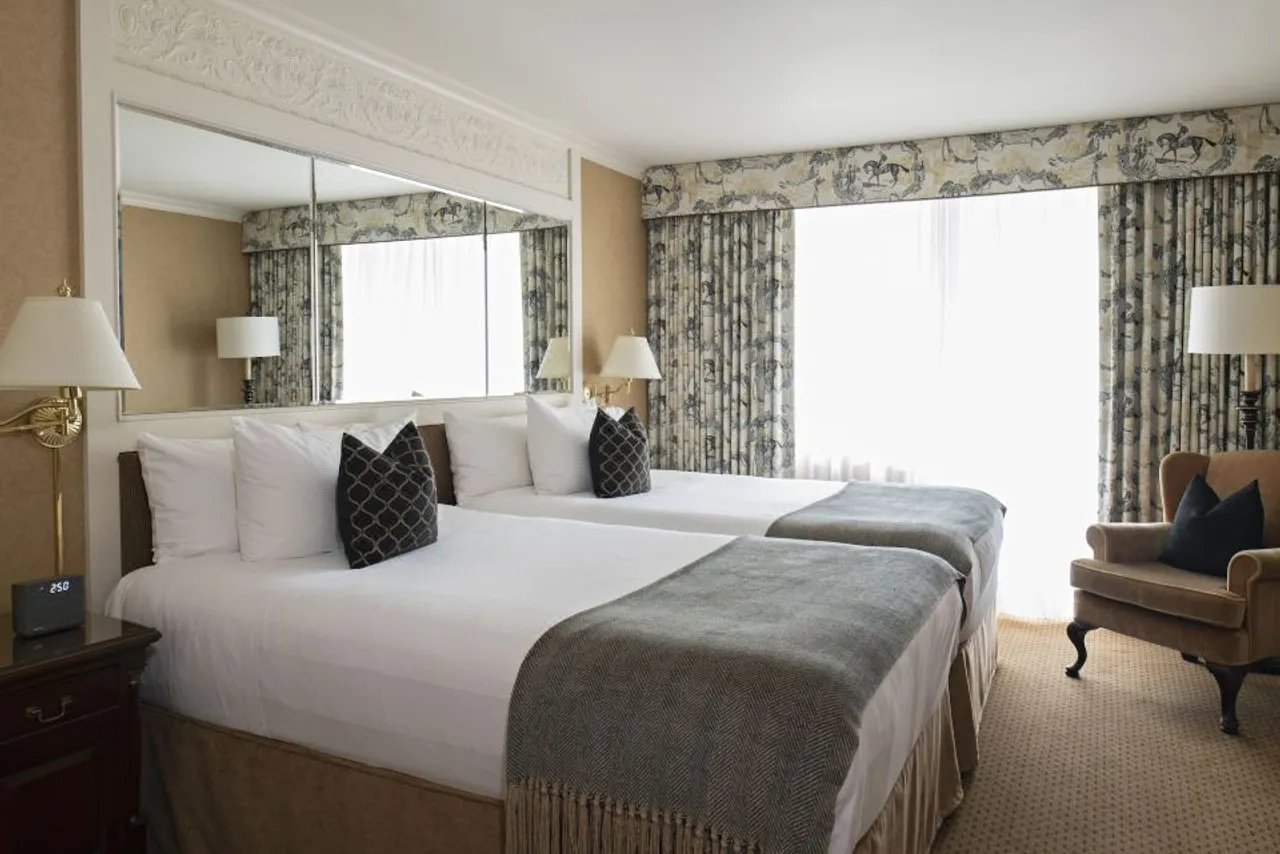Wedgewood Hotel & Spa — ภาพห้องพักและบรรยากาศ