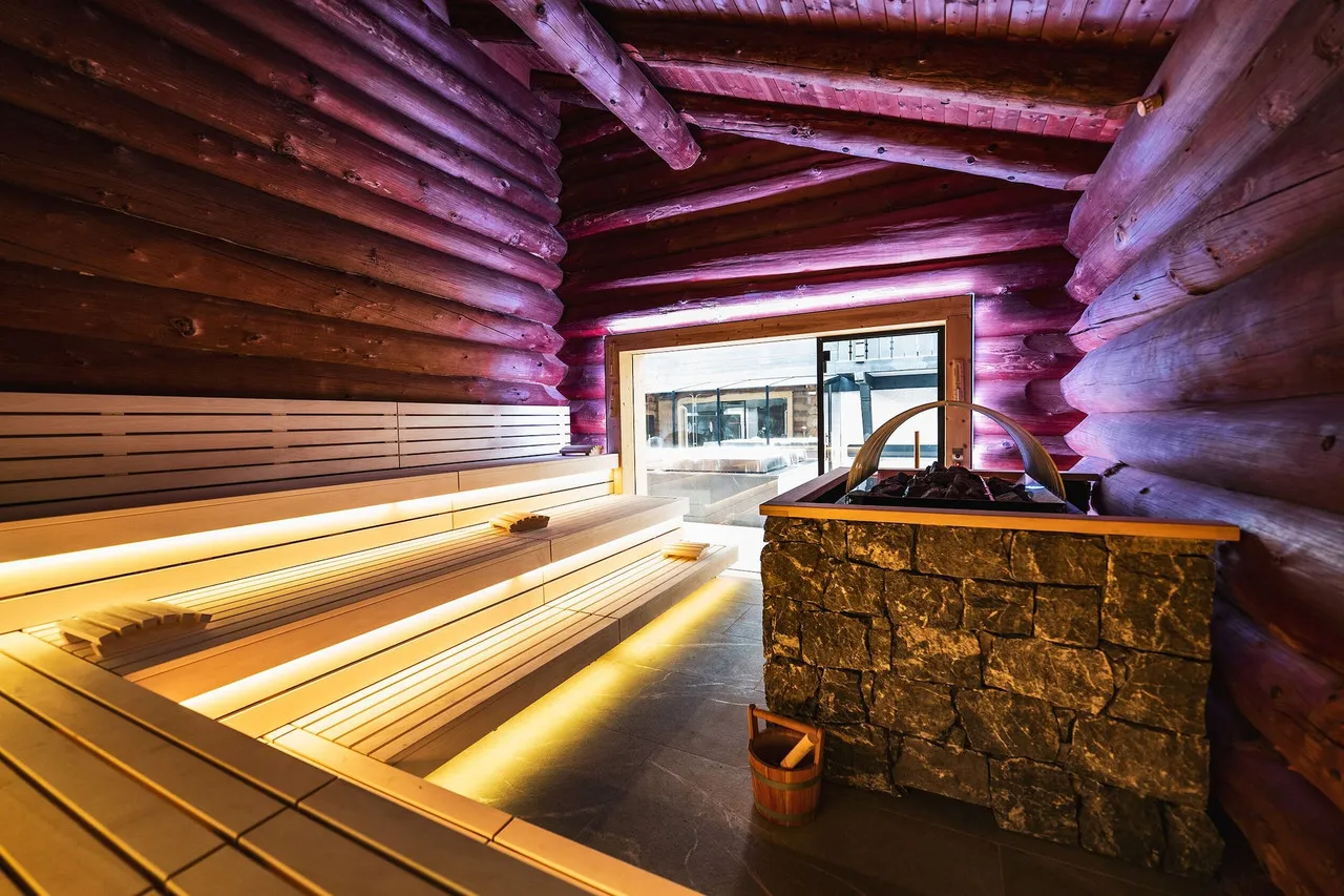 Wellness Hotel Alpenhof — rooms and atmosphere
