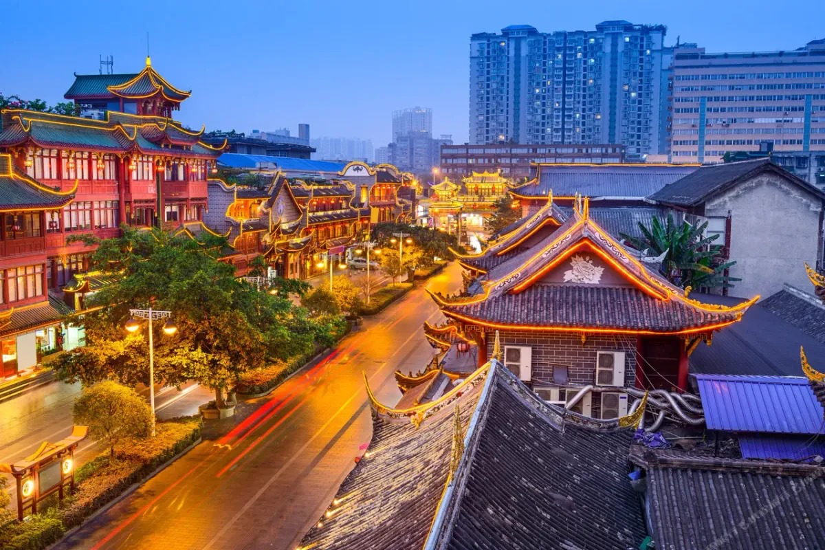 Chengdu Wenjun Mansion Hotel — rooms and atmosphere