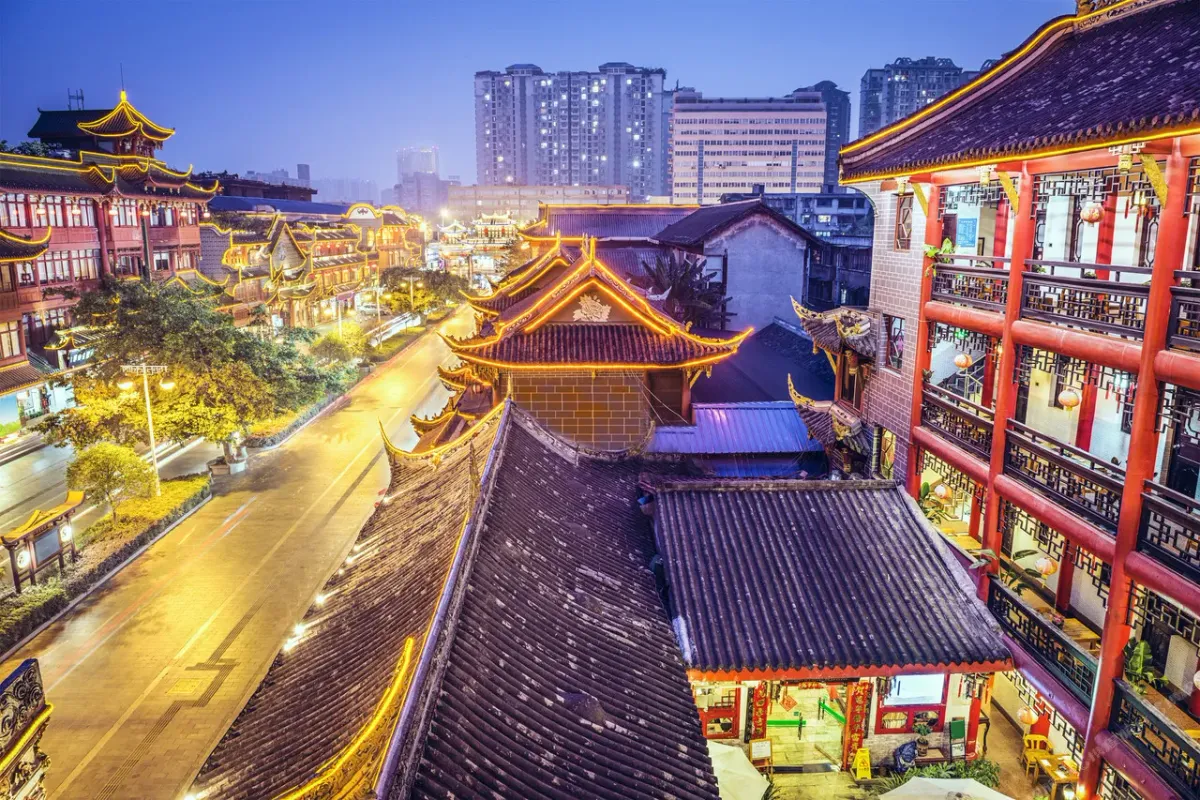 Chengdu Wenjun Mansion Hotel — rooms and atmosphere