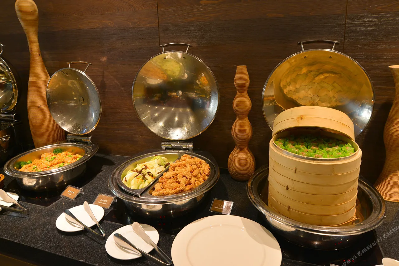 WESTGATE Hotel — rooms and atmosphere