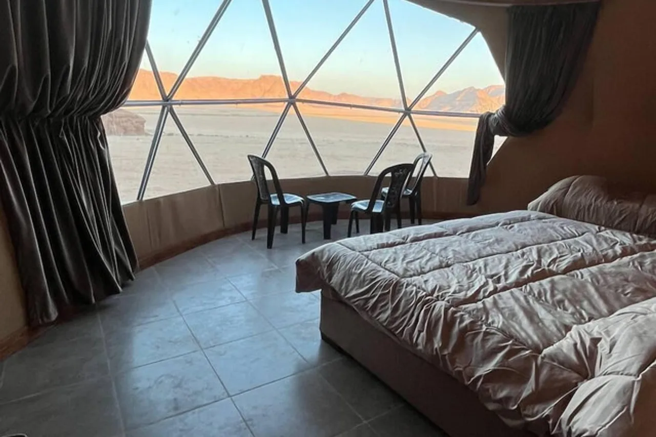 Wild Oryx Camp Bubbles — ภาพห้องพักและบรรยากาศ