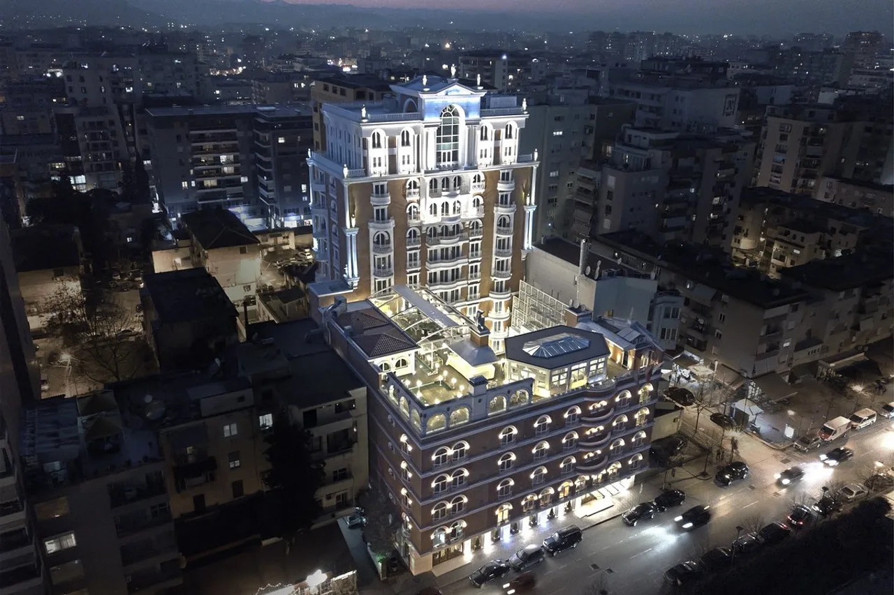 Xheko Imperial Luxury Hotel & SPA — โรงแรมในติรานา