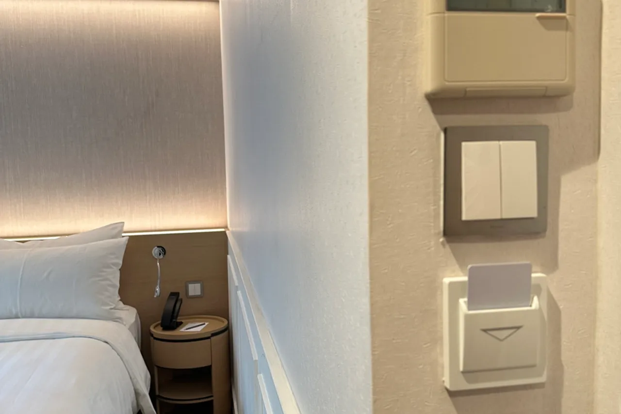 Y Hotel Hong Kong — ภาพห้องพักและบรรยากาศ