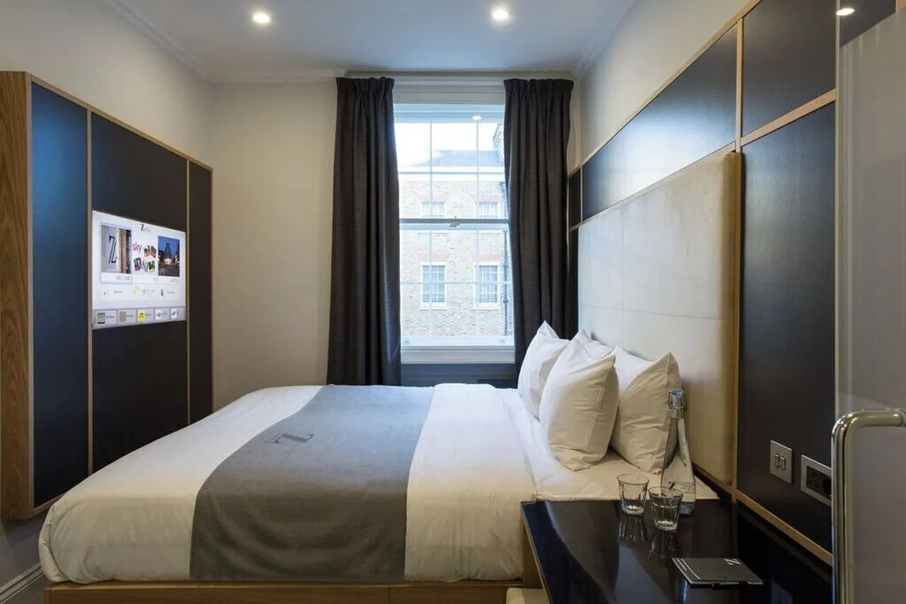 The Z Hotel Gloucester Place — rooms and atmosphere