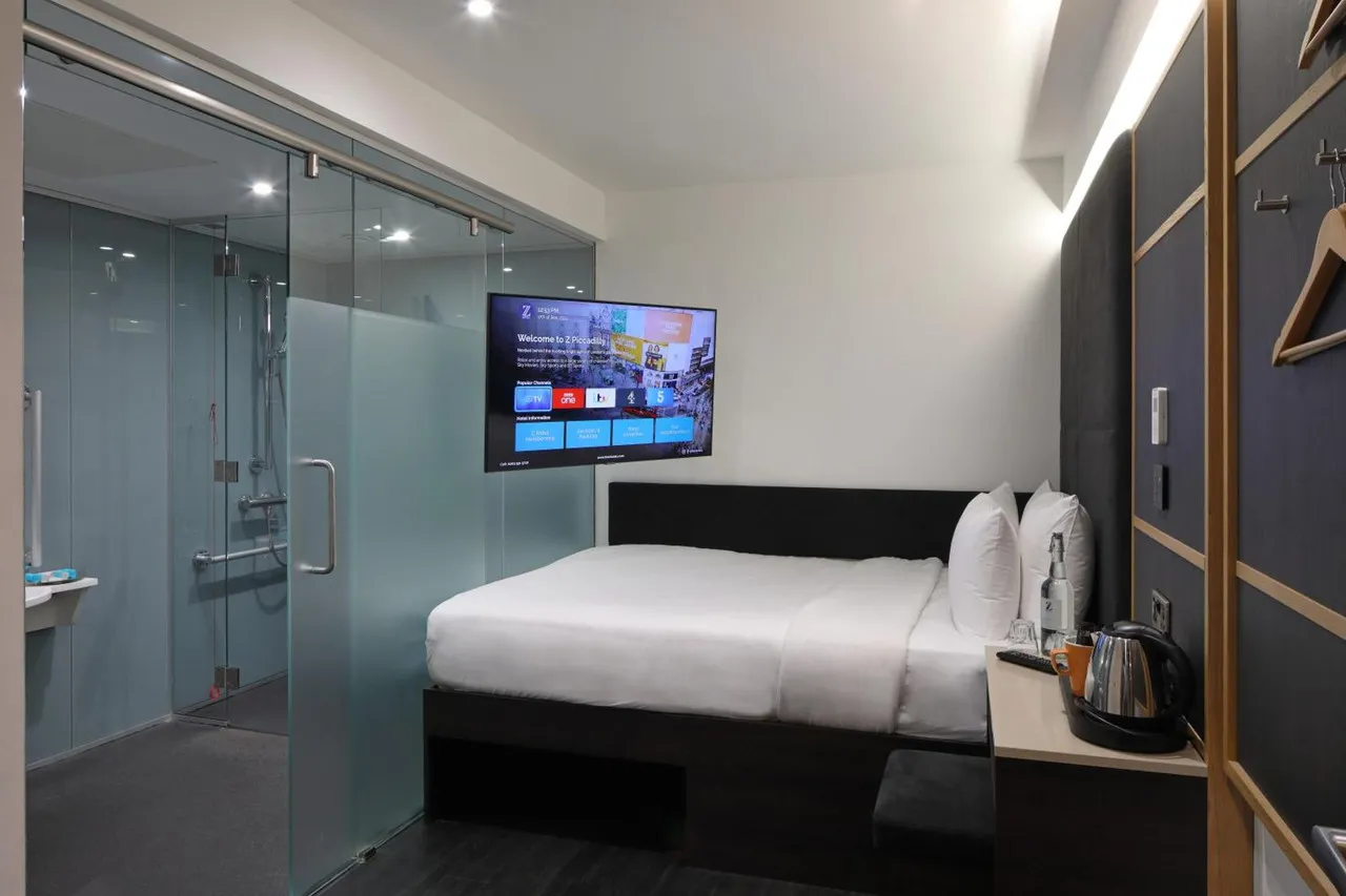 The Z Hotel Piccadilly — rooms and atmosphere