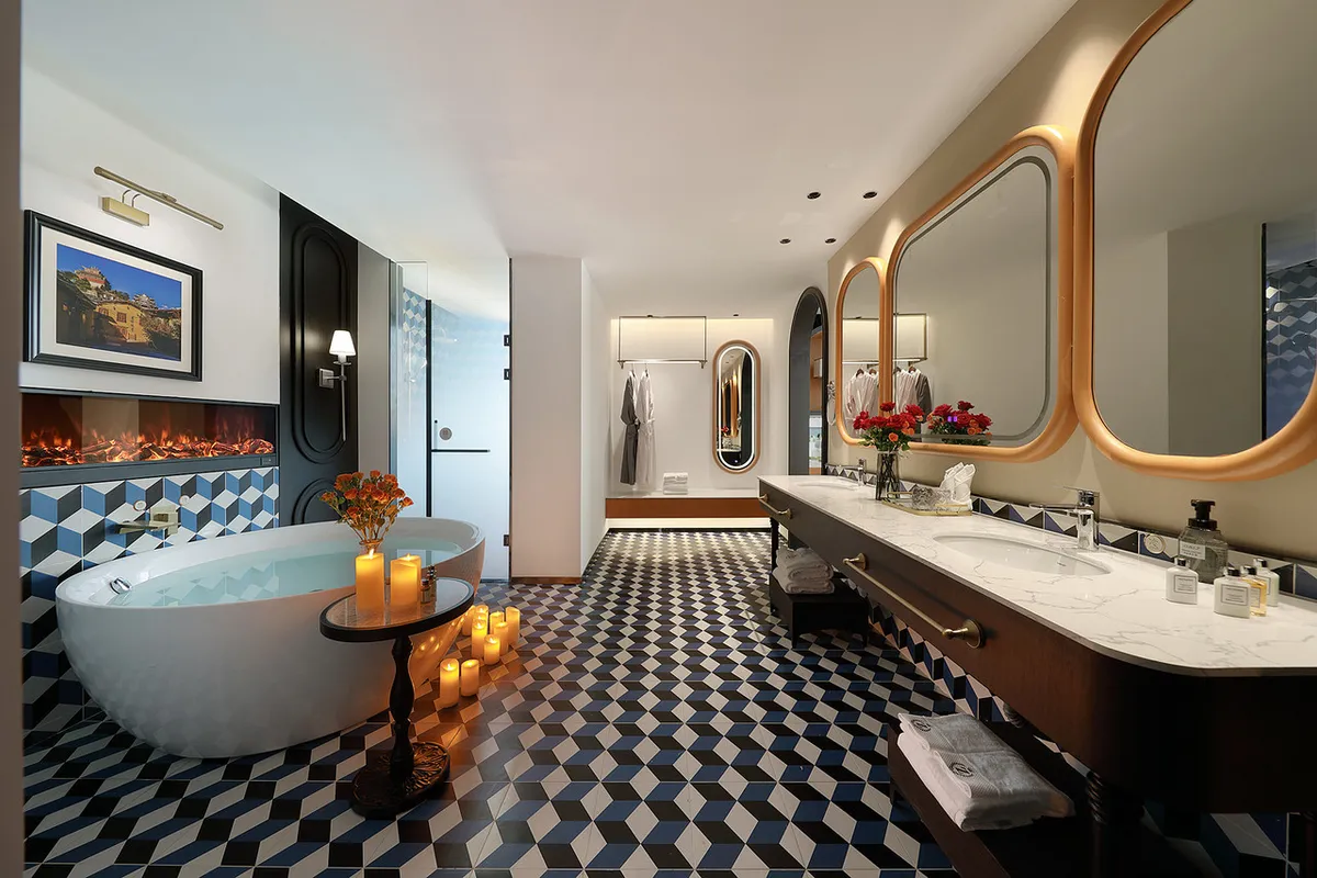 Z Hotel Shangri-La Dukezong — rooms and atmosphere