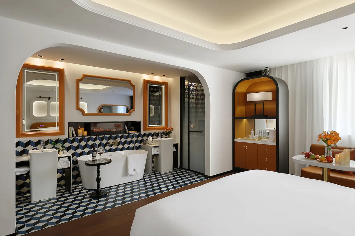 Z Hotel Shangri-La Dukezong — rooms and atmosphere