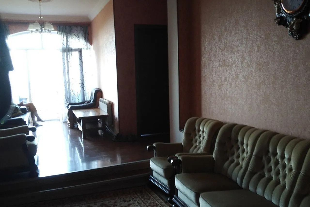 Zandarashvili Guest House — ภาพห้องพักและบรรยากาศ
