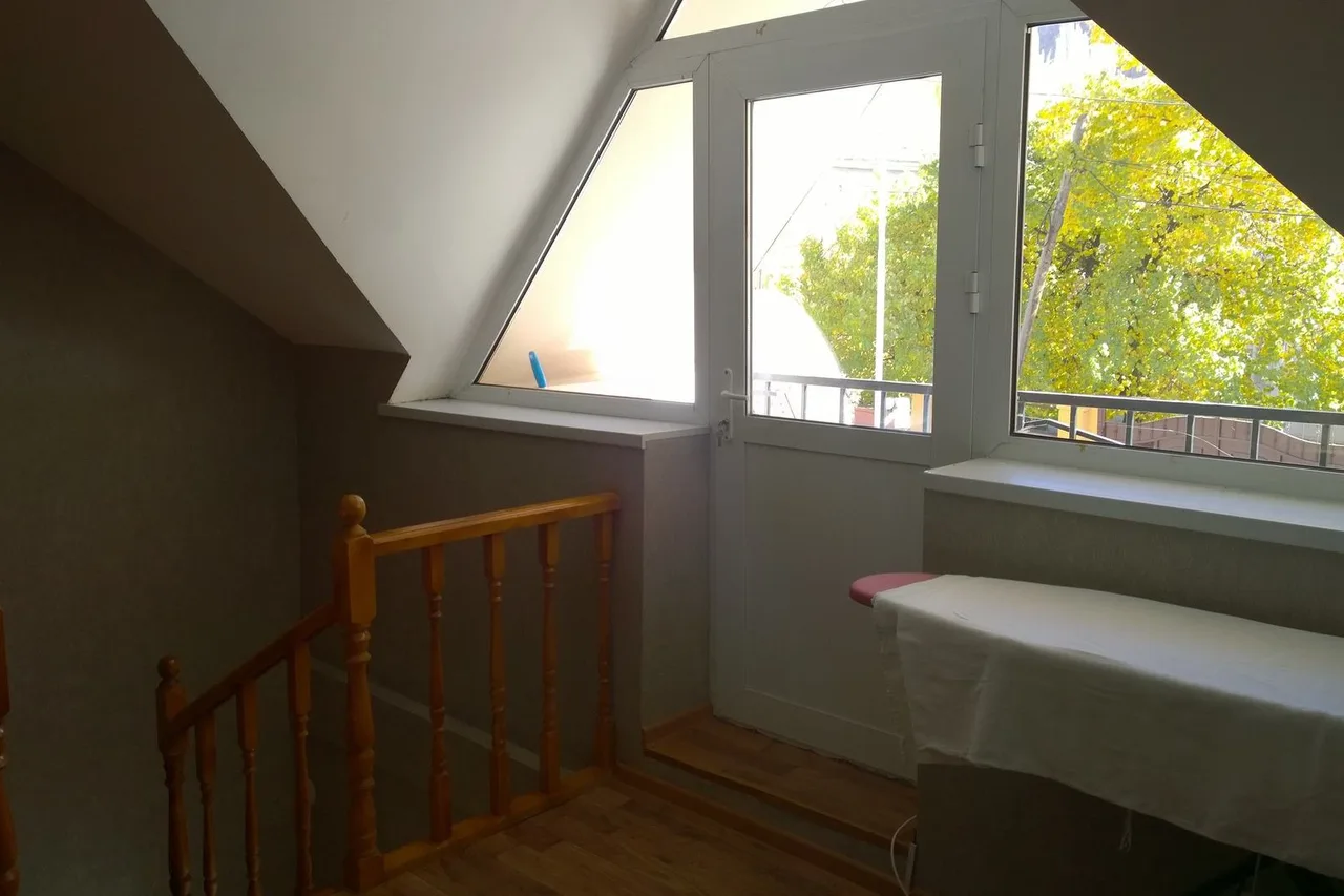 Zarya Hotel — ภาพห้องพักและบรรยากาศ