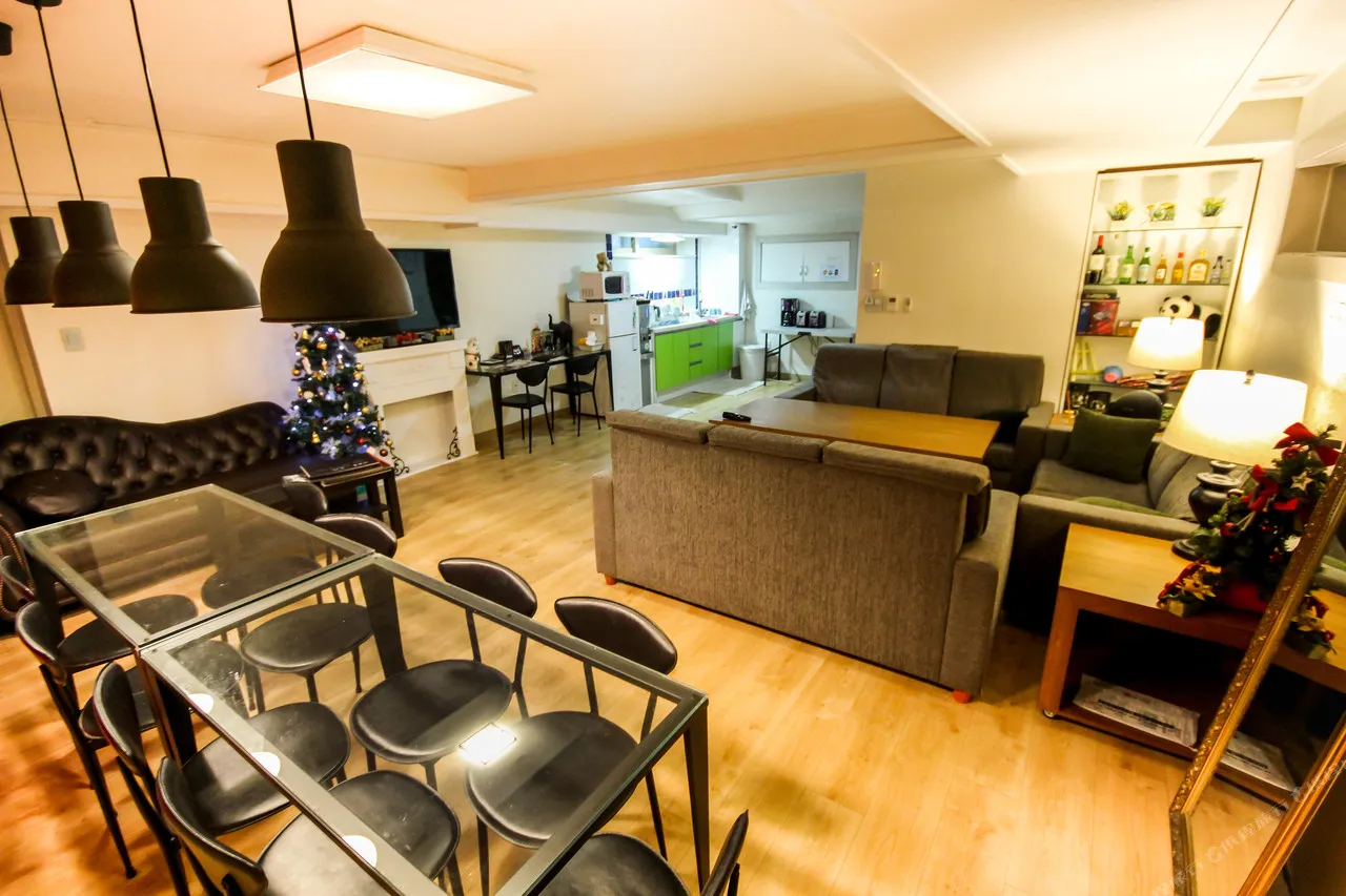 Zaza Backpackers Hostel — ภาพห้องพักและบรรยากาศ
