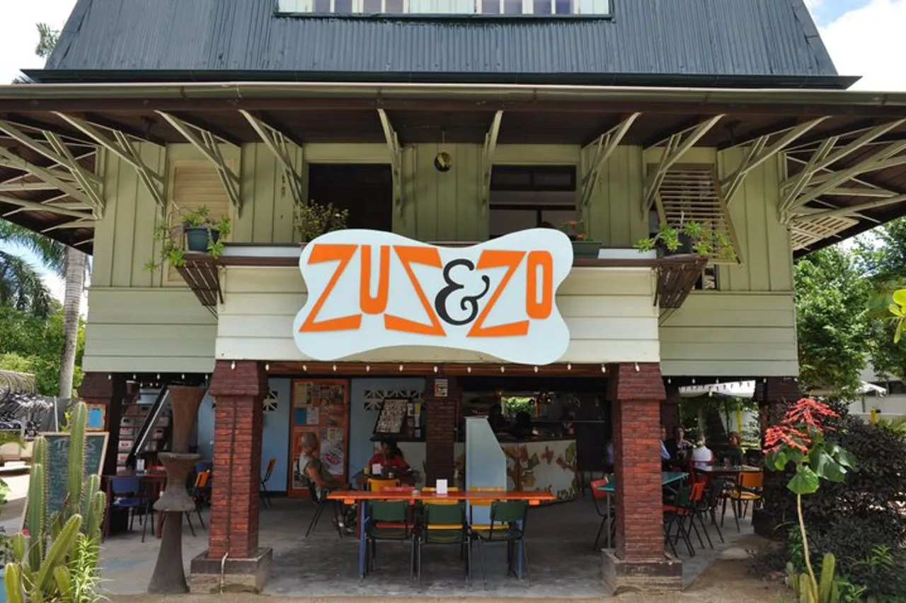 Zus &amp; Zo Guesthouse — โรงแรมในปารามาริโบ