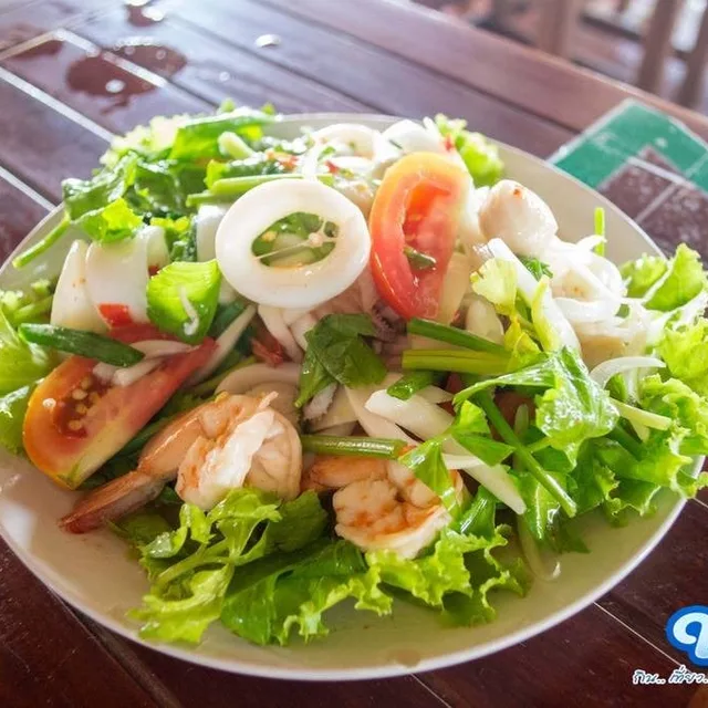ครัวกำปั่นเขาใหญ่ – ปลาดุกฟูผัดพริกขิง ในเขาใหญ่