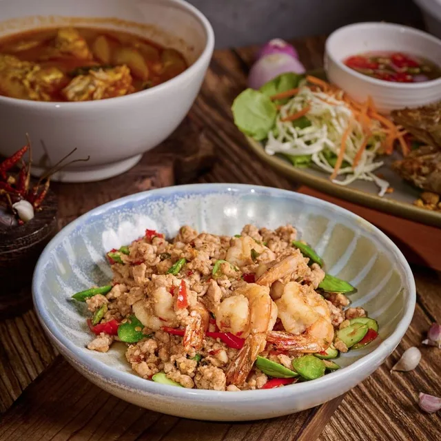 ยุ้งข้าว – แกงเหลืองปลากะพง ในเขาใหญ่