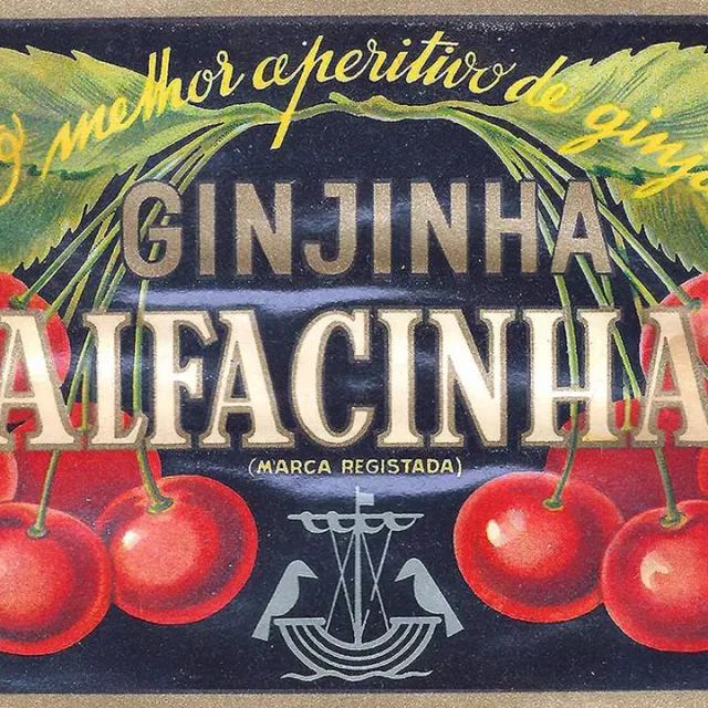 อา จินจิญญา เอสปีเญรา (A Ginjinha Espinheira) – จินจิญญา com elas (ใส่เชอร์รีดอง) ในลิสบอน