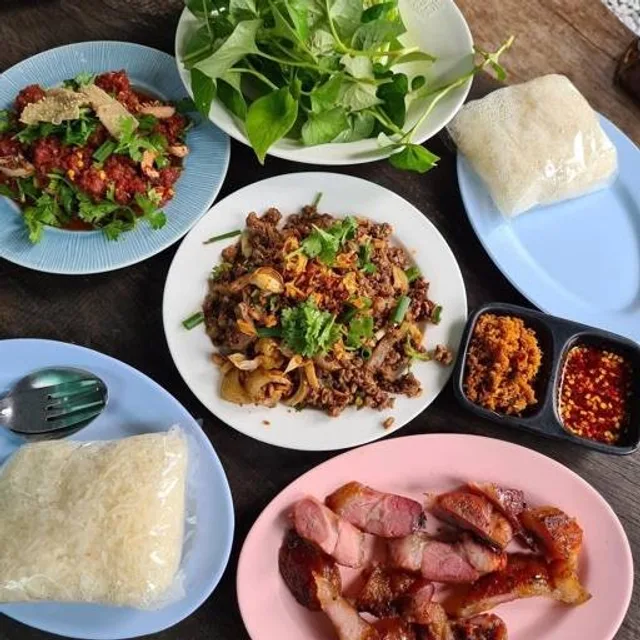 ลาบเมืองเล็น – ลาบหมูคั่ว ในน่าน