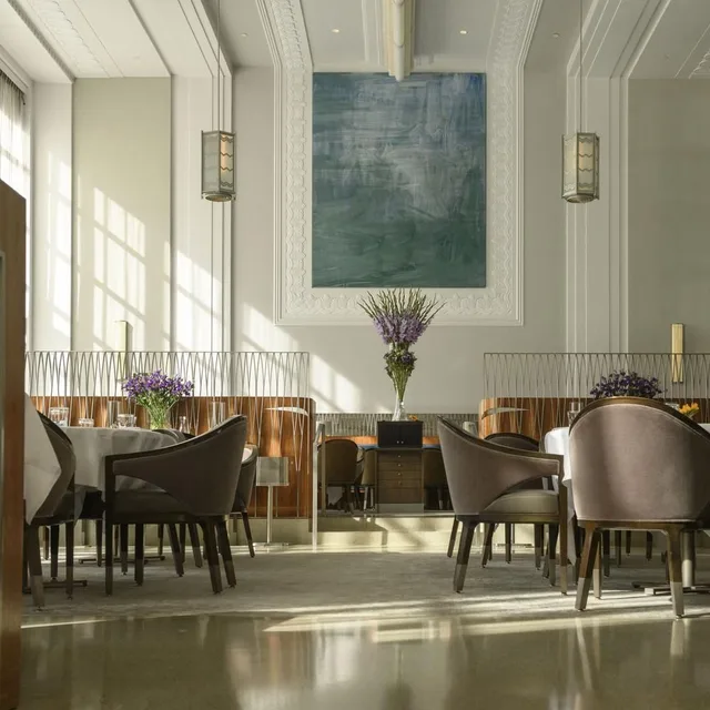 Eleven Madison Park – เป็ดเคลือบน้ำผึ้งลาเวนเดอร์ ในนิวยอร์ก