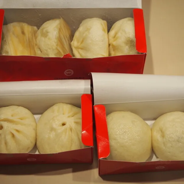 551 โฮไร (551 Horai) – ซาลาเปาหมู (บูตะมัง) ในโอซาก้า