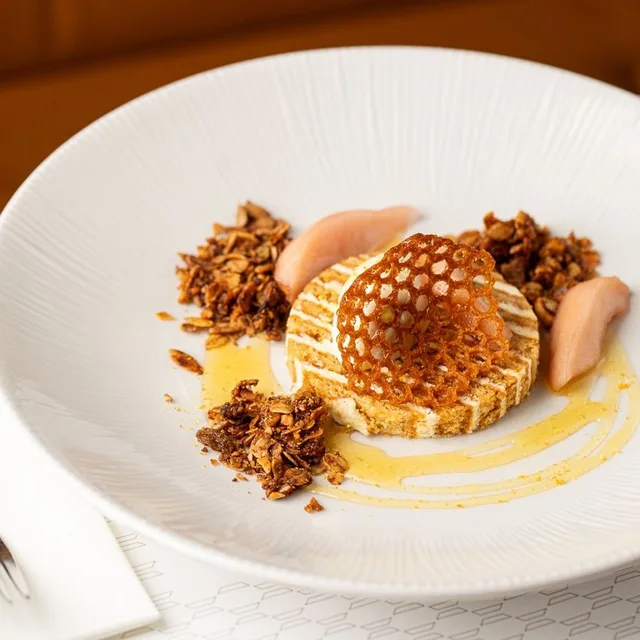 คาเฟ่ อิมพีเรียล (Café Imperial) – ขาแกะตุ๋น (Braised lamb shank) ในปราก