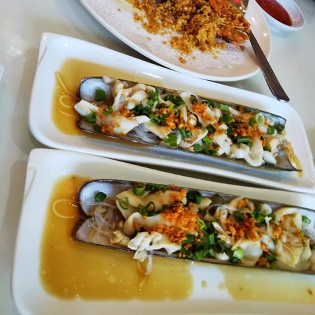 โนไซน์บอร์ดซีฟู้ด (No Signboard Seafood) – ปูผัดพริก (Chilli Crab) ในสิงคโปร์ (ใจกลางเมือง)