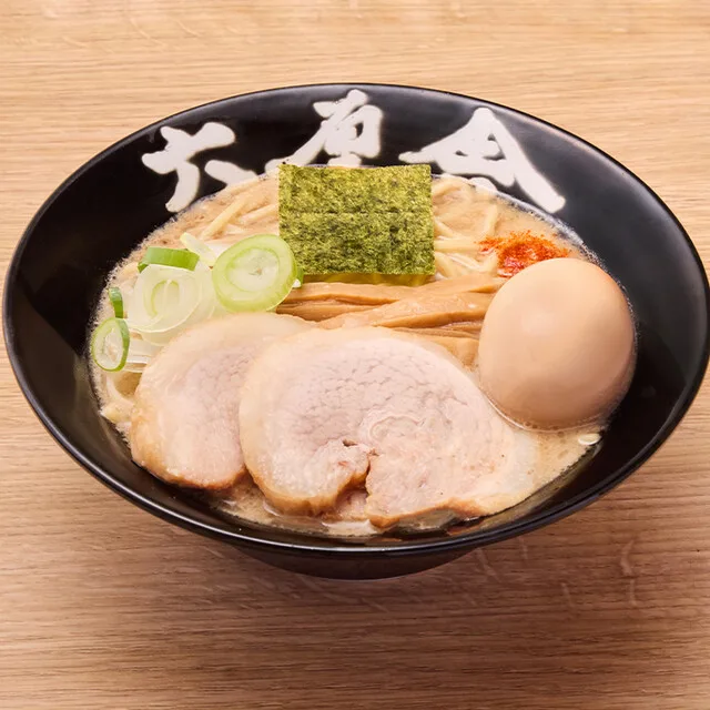 โรคุรินชะ (Rokurinsha) – สึเคเมน (เส้นหนาจิ้มน้ำซุปข้น) ในโตเกียว